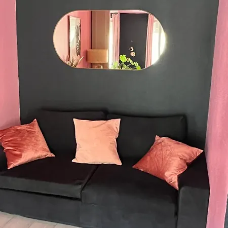 Superb For 4 People, Center - Auto Museum *